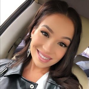 Meet your Posher, Ariel